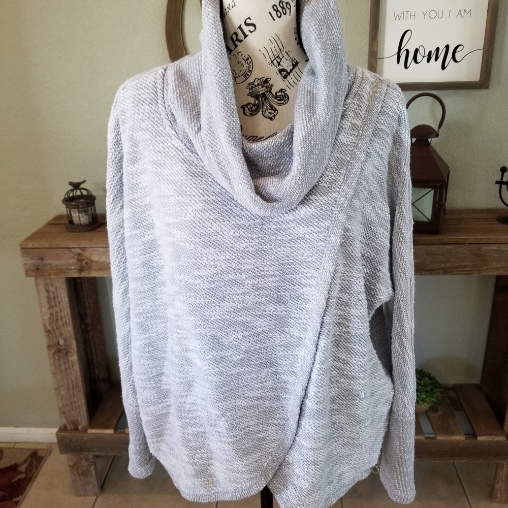 Clavin Klein sweater